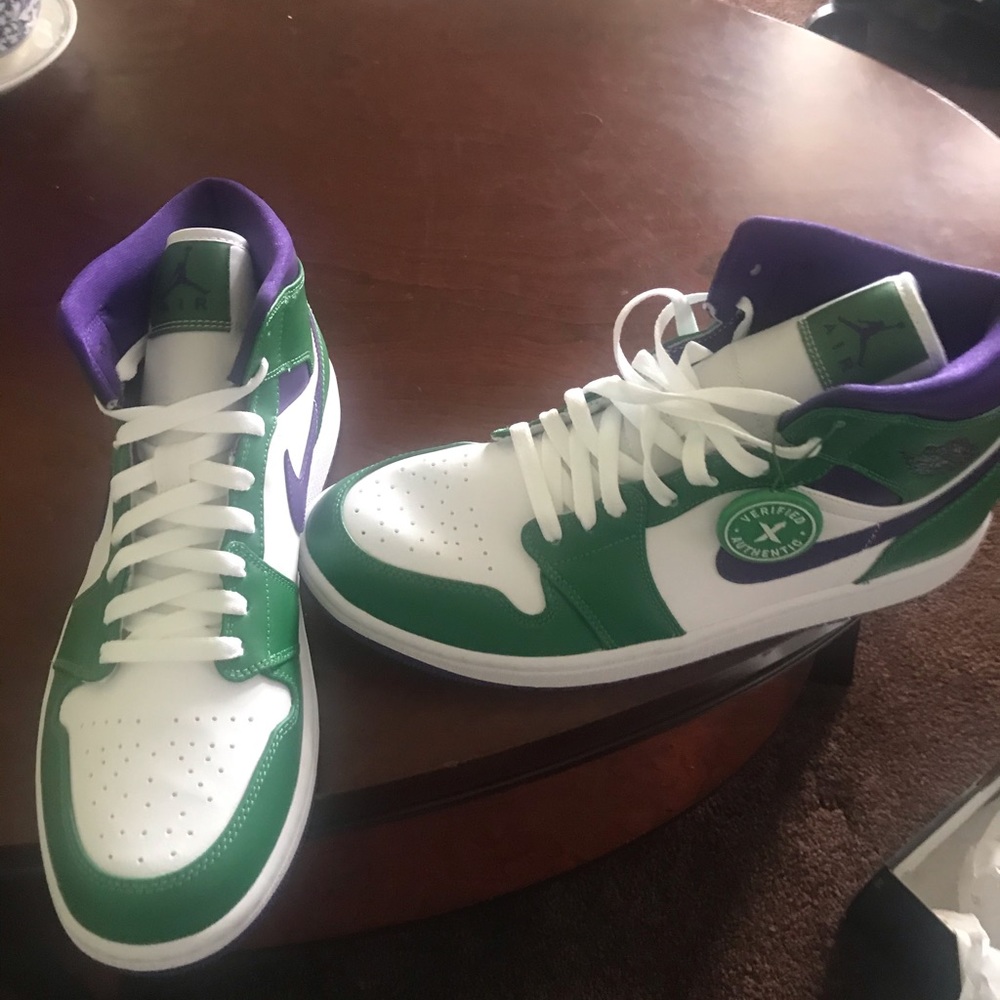 Brand new Jordan 1’s Incredible Hulk